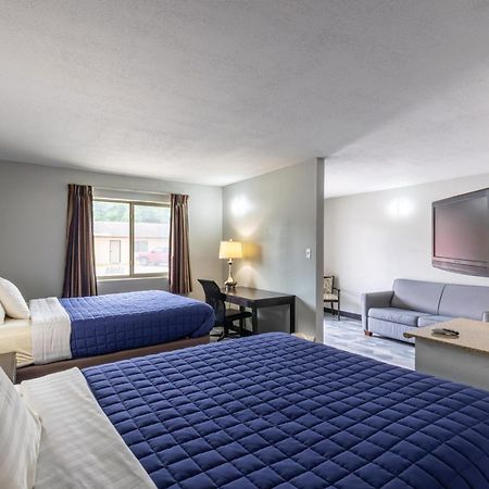 Freer Executive Inn&Suites Buitenkant foto