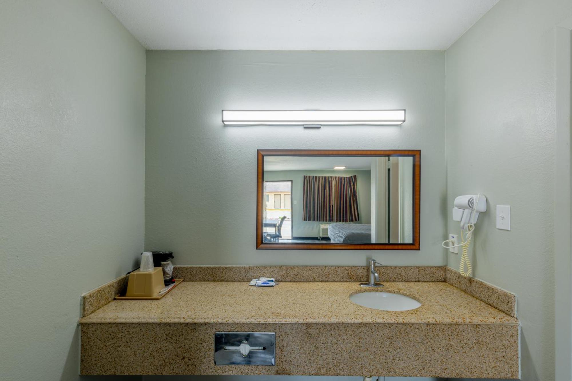 Freer Executive Inn&Suites Buitenkant foto