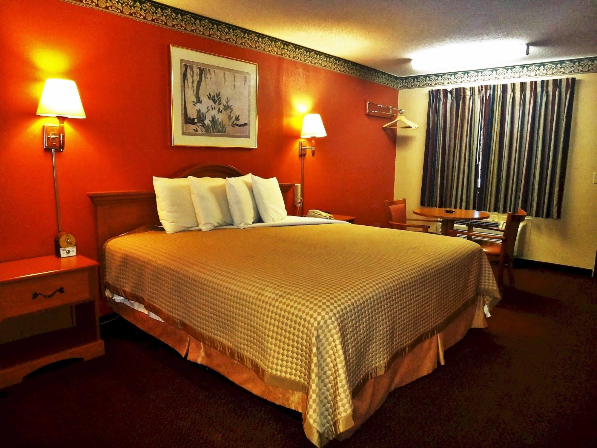 Freer Executive Inn&Suites Buitenkant foto
